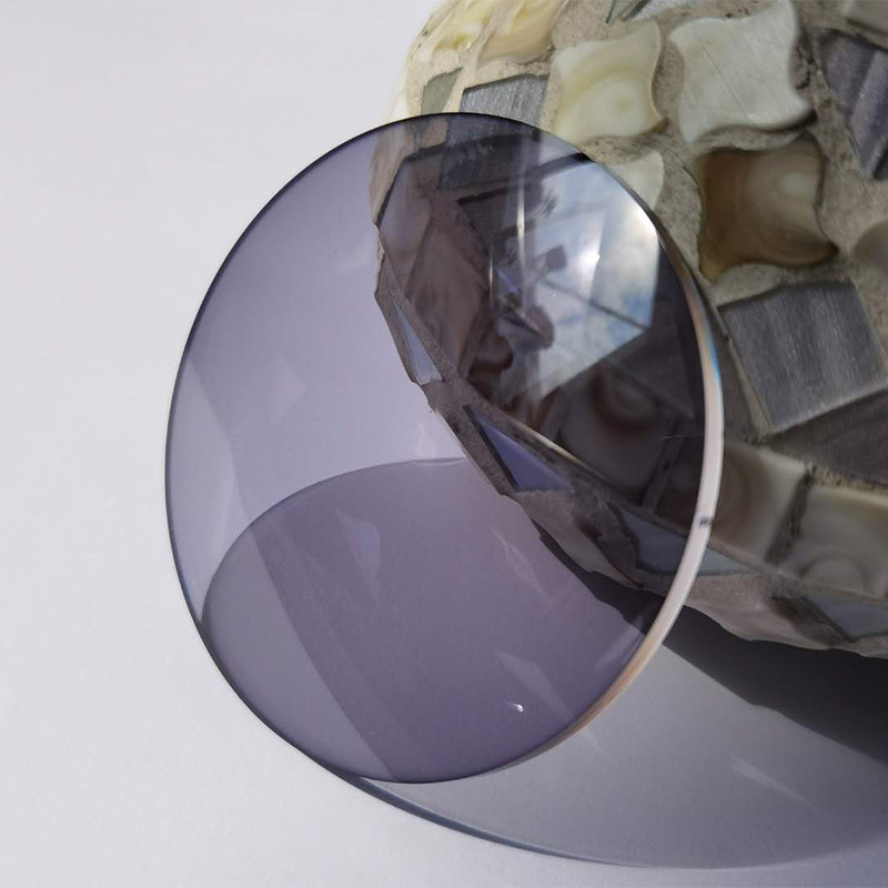 1.67 Photochromic Lens SHMC